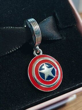 Authentic Pandora Marvel Captain America Shield Dangle 790780C01